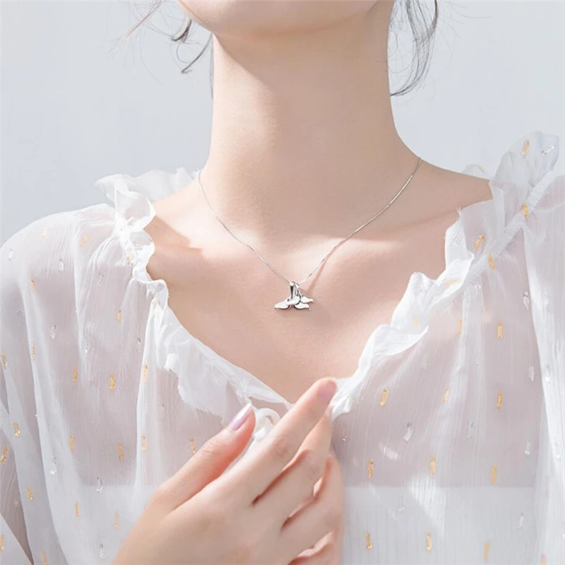 Double Dolphin Fishtail Pendant Clavicle Chain Silver Color Temperament Personality Fashion Female Necklace SNE062 |