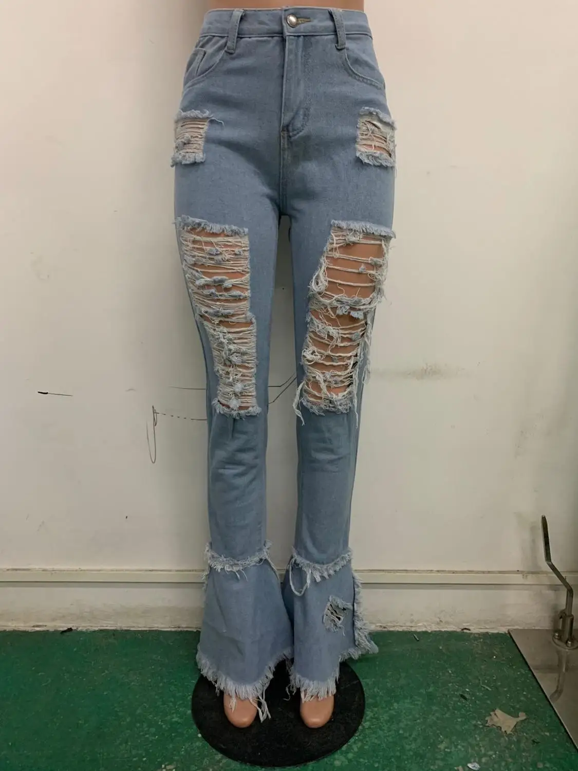 Женские джинсовые брюки с дырками рваные Брюки-клеш высокой талией облегающие в