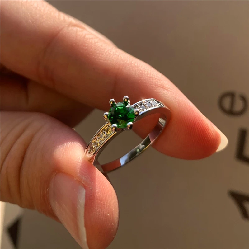 

Vintage Female Green Crystal Stone Jewelry Classic Silver Color Wedding Rings For Women Simple Round Zircon Engagement Ring