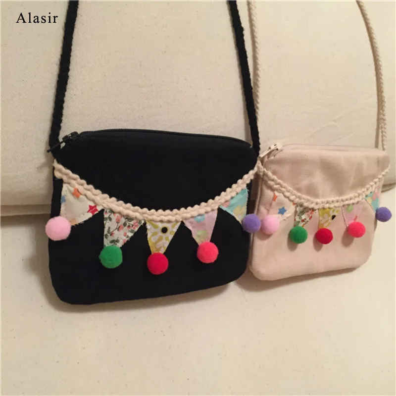 

Alasir Cute Plush Ball Canvas Bag Kids Crossbody Bag Patchwork Mini Size Shoulder Bag Women Phone Pocket Lady Pompom Canvas Bag