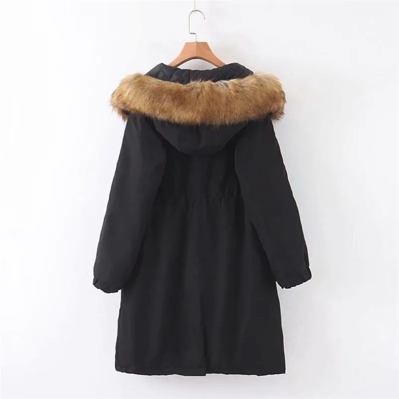 Зимняя женская хлопковая куртка повседневная однотонная пуховая теплое модное