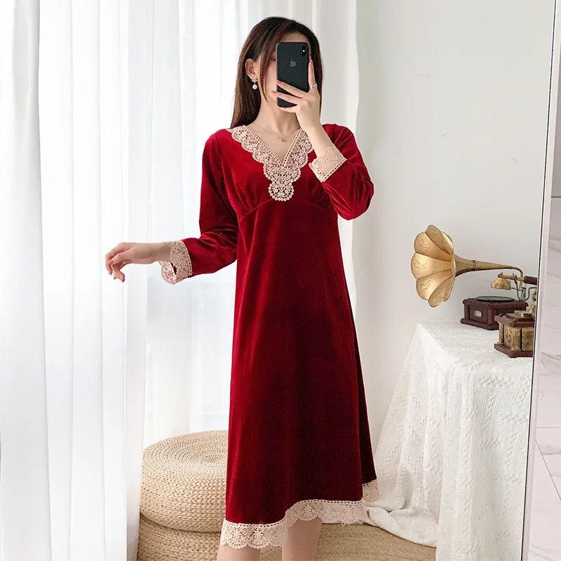 Women's New Long Sleeve Knee Velvet Nightgowns Slik Sleepshirts Women Vintage Nightgowns sleepwear