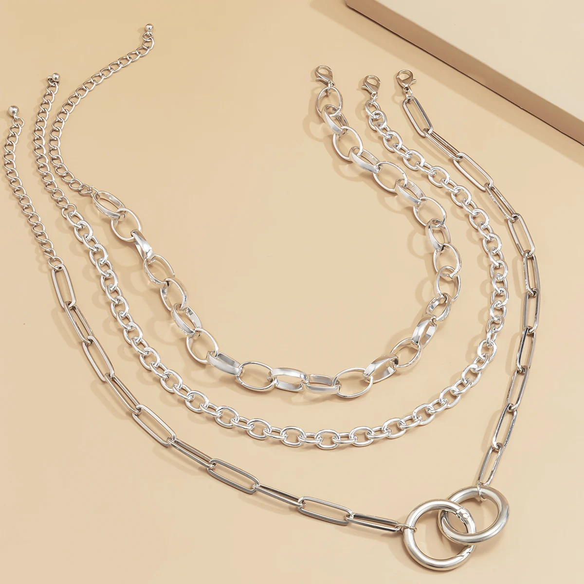 

SHIXIN 3 Pcs/Set Layered Thick Chain With Circle Pendant Necklace for Women Hip Hop Chunky Short Choker Necklaces Chains on Neck