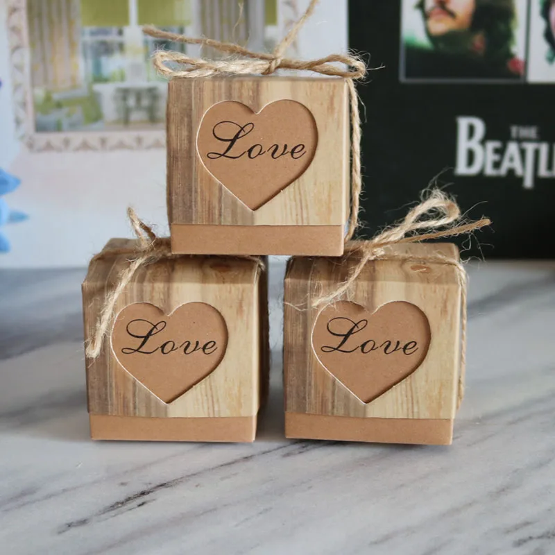 Коробка из крафт бумаги с сердцем Love Подарочная коробка Свадебная подарочный