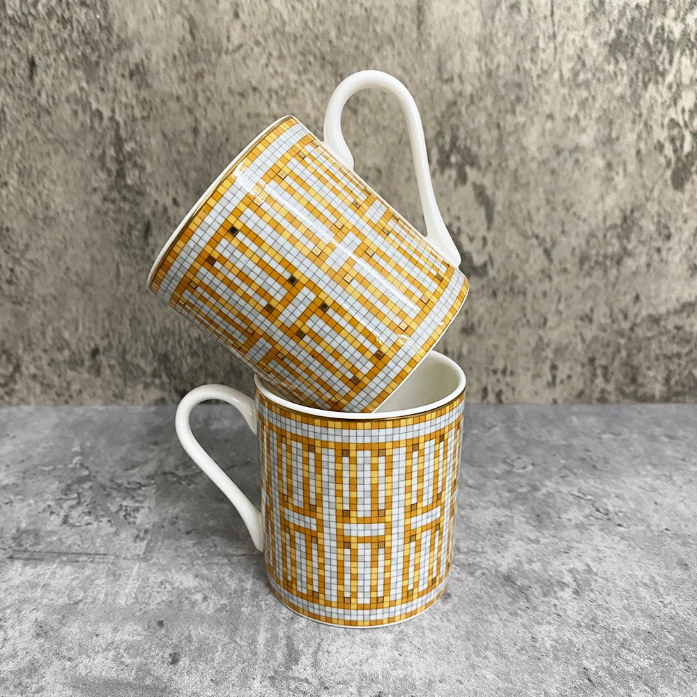 

100ml Gold Middle size Ceramic Coffe Cup Bone China Drinkware Porcelain Tea Cup Birthday Gift Café Tea Cup Set and Saucer