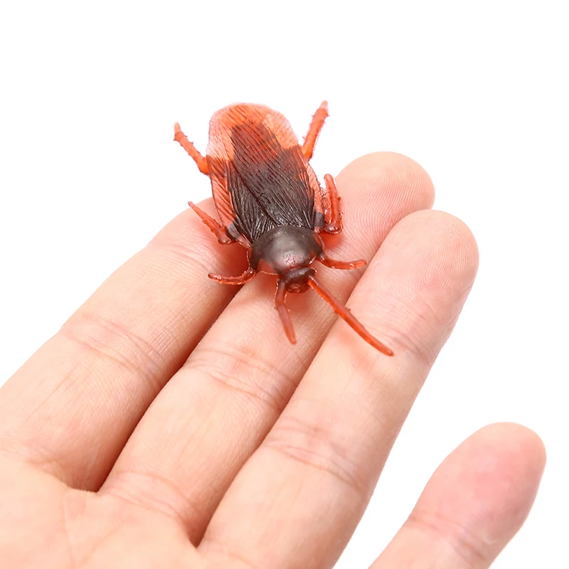 

10pcs/lot Lifelike Model Simulation Fake Cock Bug Roaches Toy Prank Funny Trick Toys Joke Unisex Plastic 5-7 Years Animals