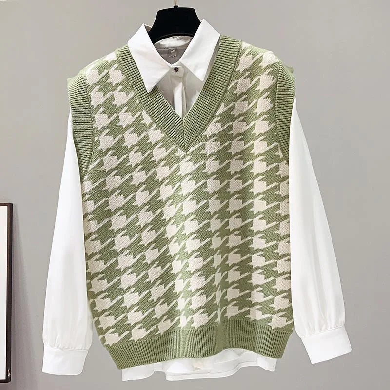 Женский трикотажный жилет с V-образным вырезом без рукавов |