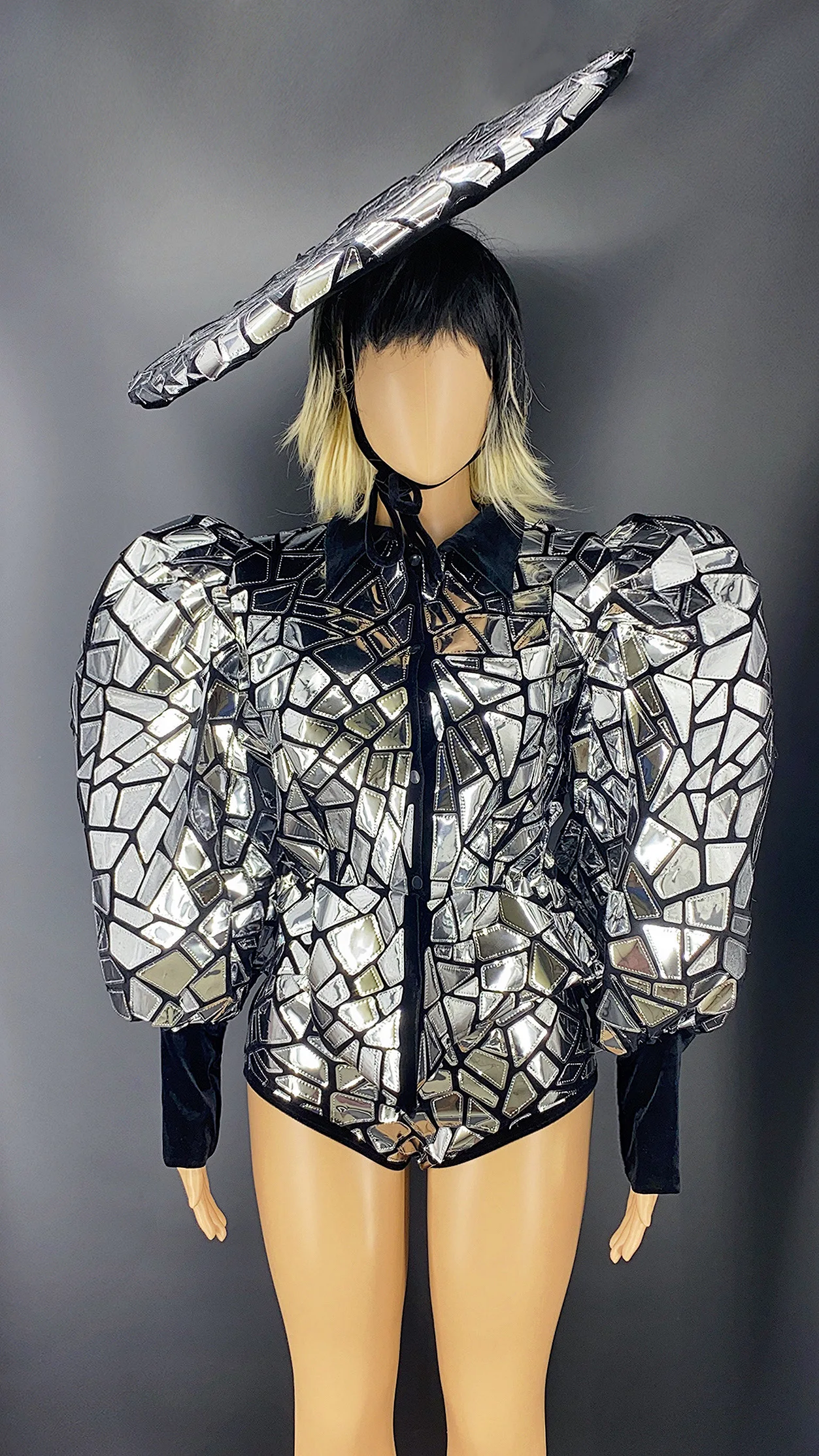 Пикантный серебристый зеркальный пиджак для ночного клуба короткая Кепка