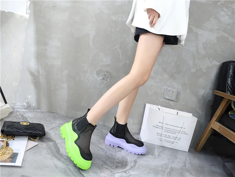 

2021 new hollow mesh thick-soled Martin boots British Chelsea boots smoke tube short boots big thin thin sandals boots