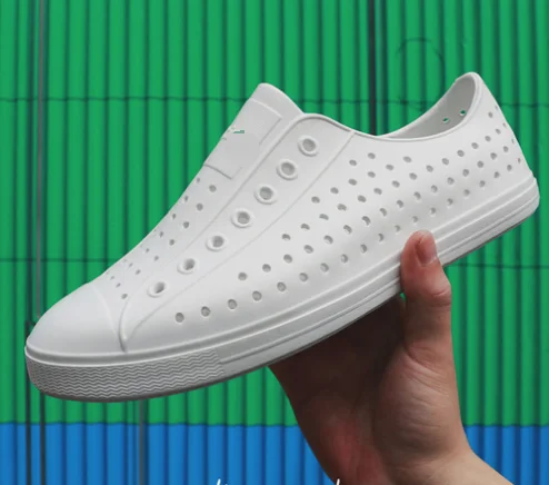 

Red Punk Men Sneakers Web Celebrity Board Shoes Male Height Increasing Flats