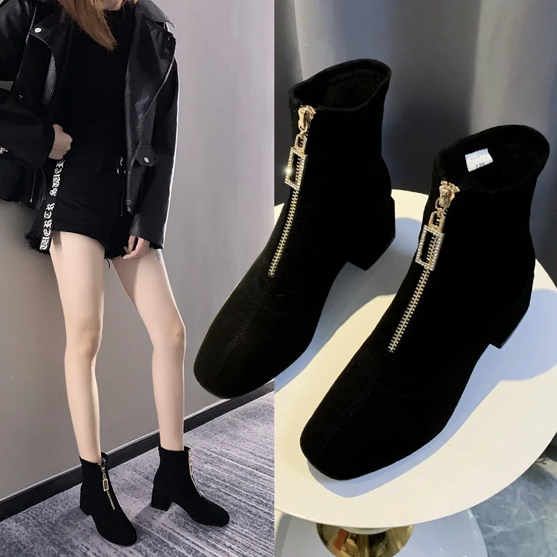 Женские сапоги в британском стиле Dr. Martens на массивном каблуке замшевые