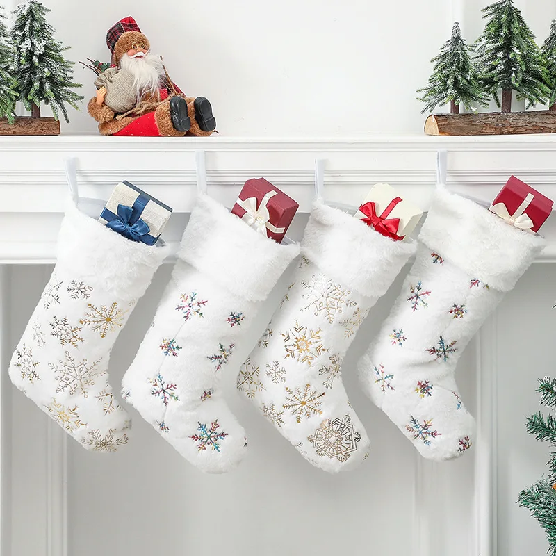 

Christmas Stockings White Stamping Gold Snowflake Xmas Ornaments Christmas Pendant Christmas Tree Decorations Noel Gift Socks