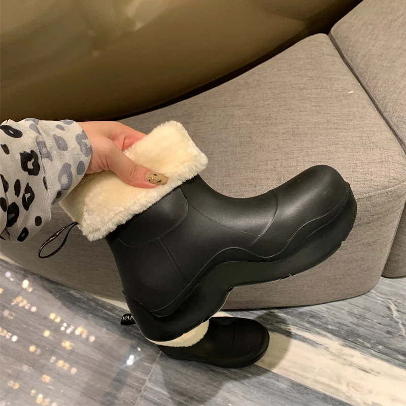 

2020 Height Increasing Ankle Boots For Women Rubber Flats Waterproof Shoes Platform Short Plush Chelsea Motorcycle Short Boots
