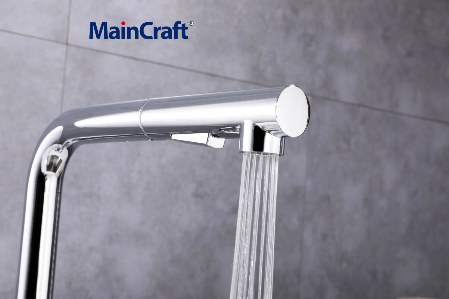 Смеситель для кухни серебристый с одной ручкой выдвижной кухонный драконий