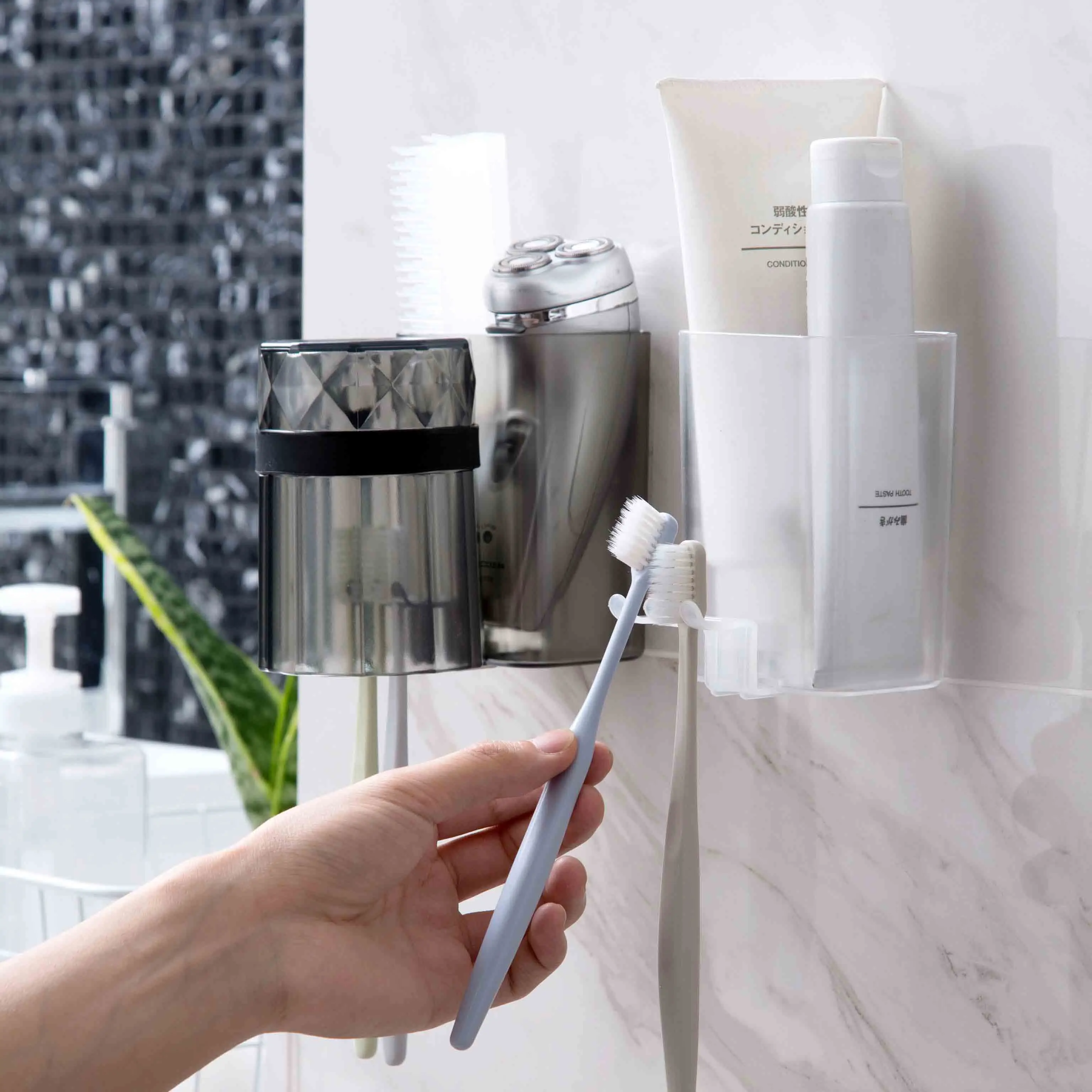 

Wall-mounted Toothbrush Holder Punch Free Washing Cup Set Bathroom Transparent Brushing Cup Rack