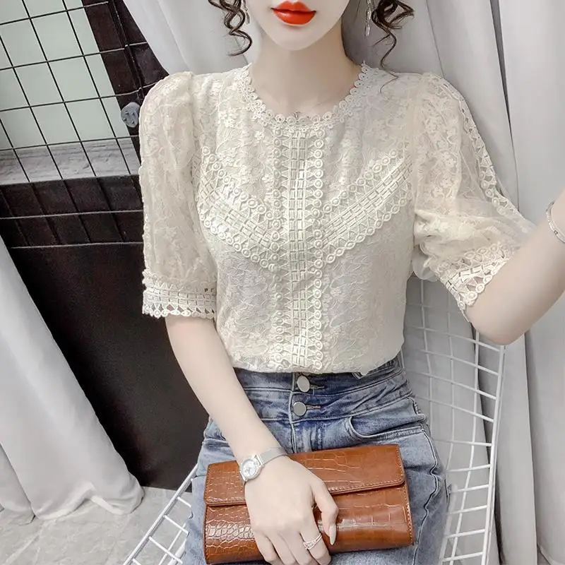 

Summer short-sleeved lace shirt women 2021 new summer dress age reduction waist waist top lace western style shirt