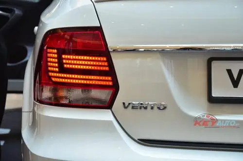 Автомобильные накладки на пороги из нержавеющей стали для VENTO 2015-2019 sill AG |
