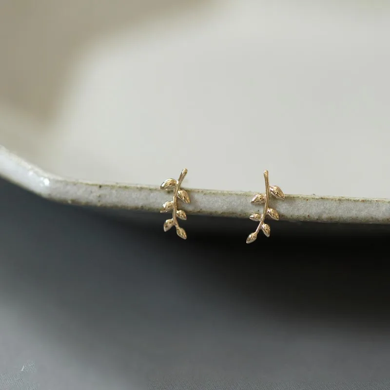 

Simple Olive Branch Leaf Earrings for Women Irregular Branch 14k Gold Small Earrings Wholesale