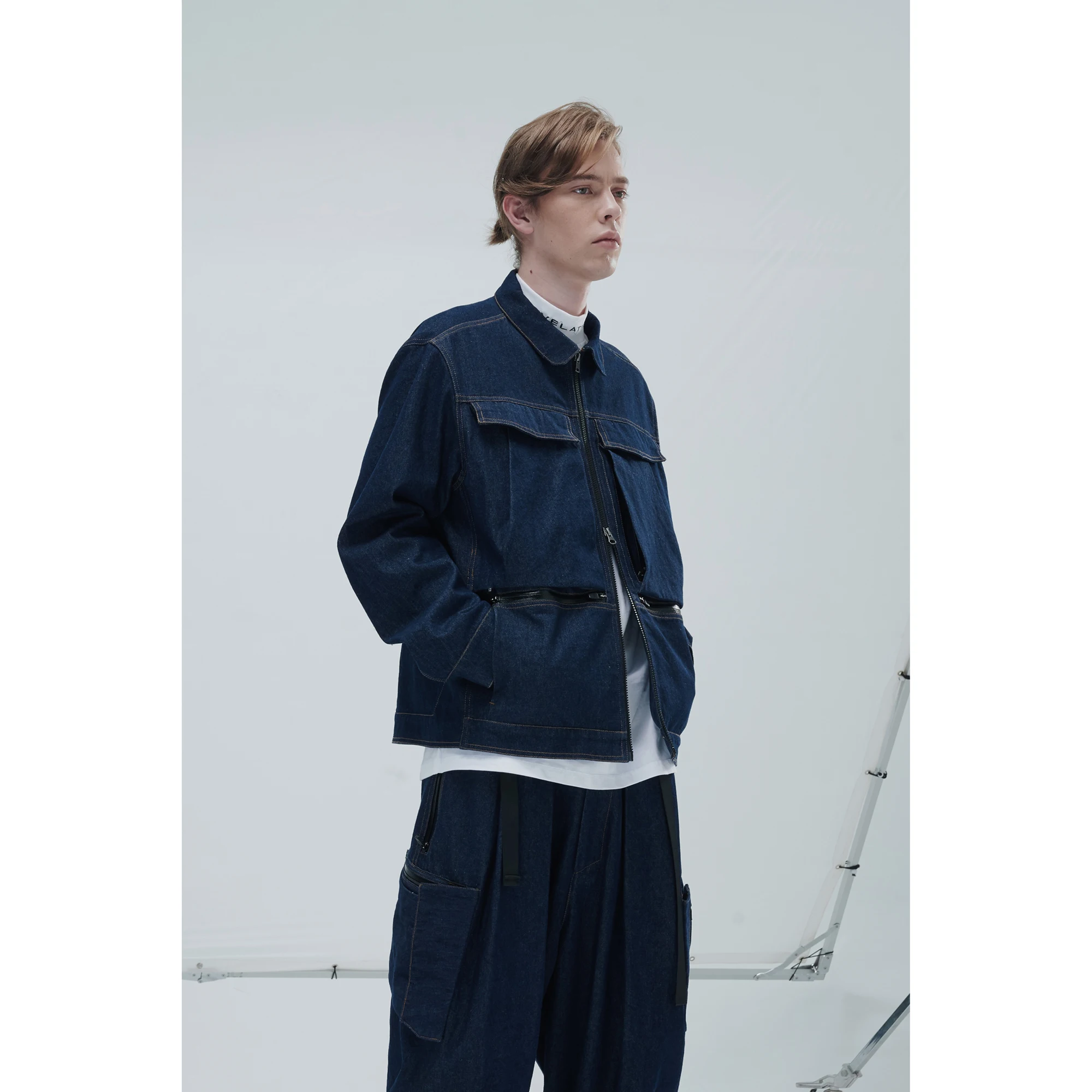 Функциональная джинсовая куртка с 3d карманами 21 Вт | Мужская одежда