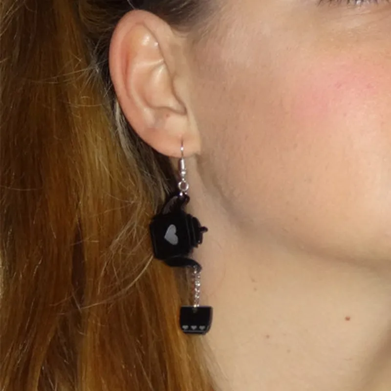 Забавные сексуальные женские акриловые серьги в форме кошки бикини модные