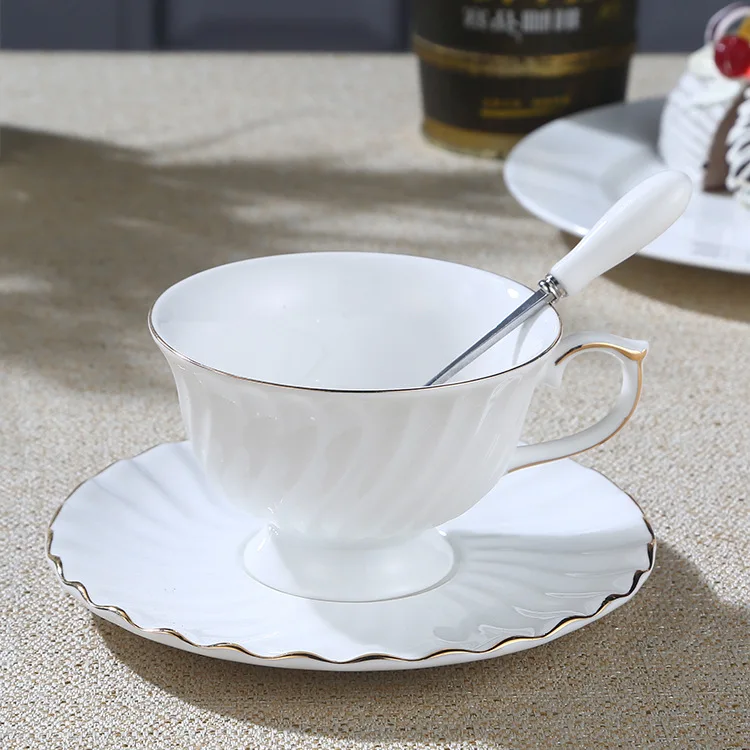 

European Ceramic Coffee Cup Set Gold Bone Porcelain Coffee Cup Simple Afternoon Tea Cup Plate English Black Tea Cup