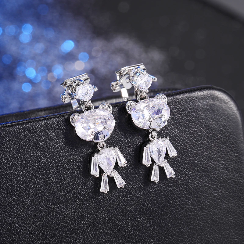 

Creative Cute Bear Luxury CZ Crystal Cubic Zirconia Ear Clips for No Ear Hole Girls Kids Lovely Clip on Earrings Jewelry Gift