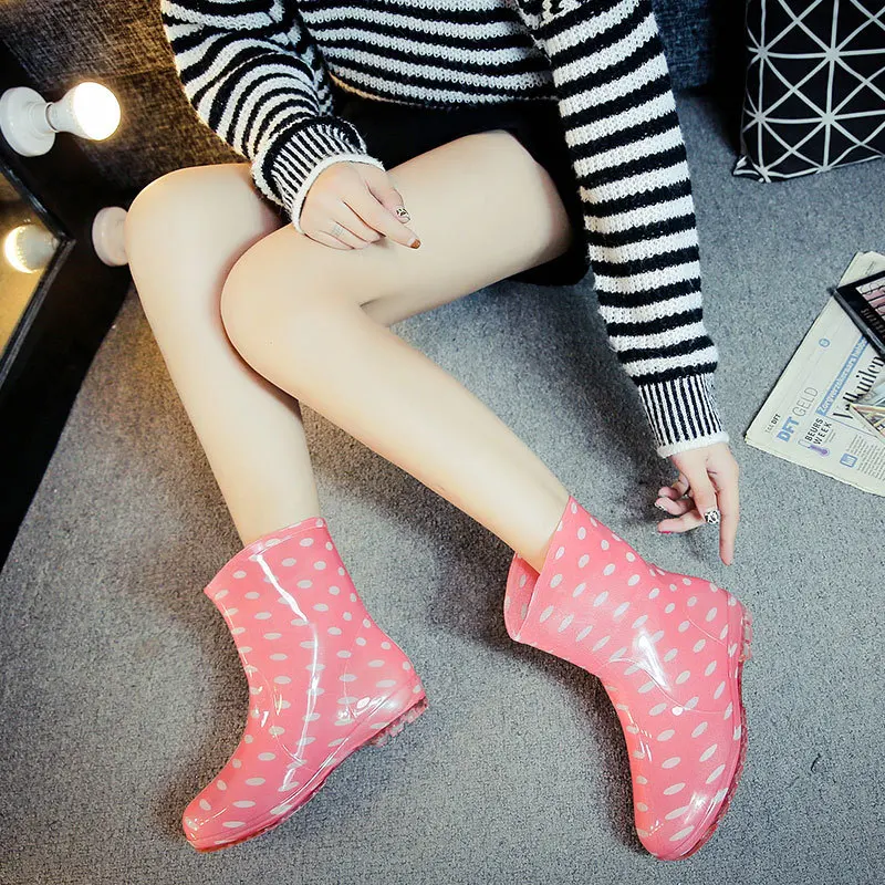 

Yu xie female warm kitchen shoes boots adult site tube waterproof non-slip shoes high help work in four seasons rubber shoes