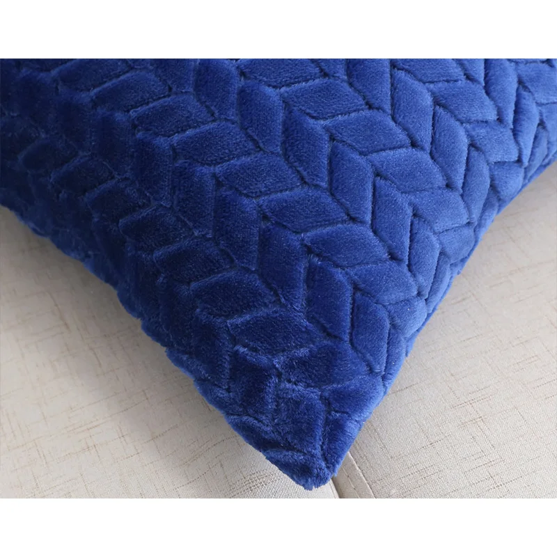 Бархатные наволочки с геометрическим рисунком 45x45 см | Дом и сад