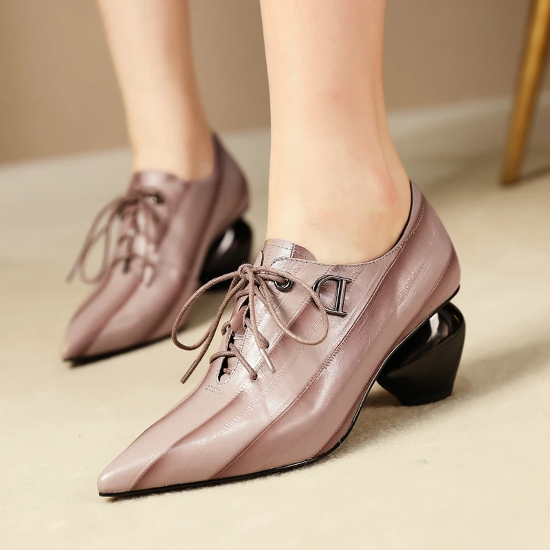 Beli Niat Asli Garis-garis Sepatu Hak Tebal Wanita Hitam Kulit Asli Sepatu Kulit Domba Ujung Lancip Sepatu Fashion Renda Wanita