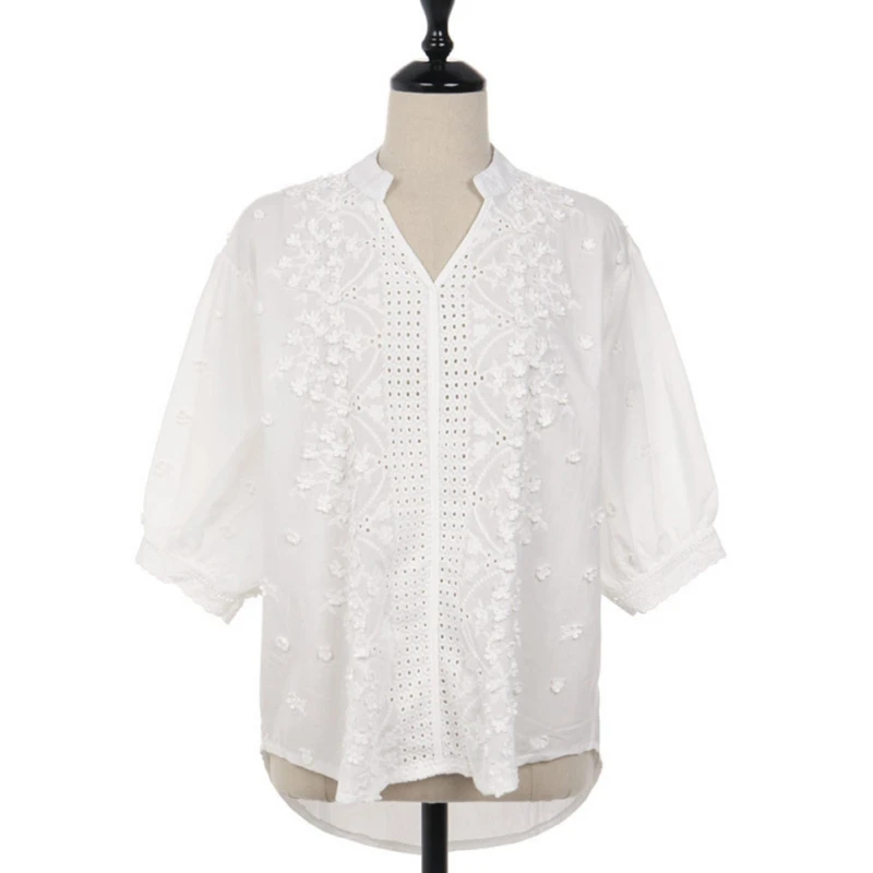 

Hollow out sexy lace blouse shirt Spring lantern sleeve white blouse women top Elegant V Neck female blouse loose tops plus