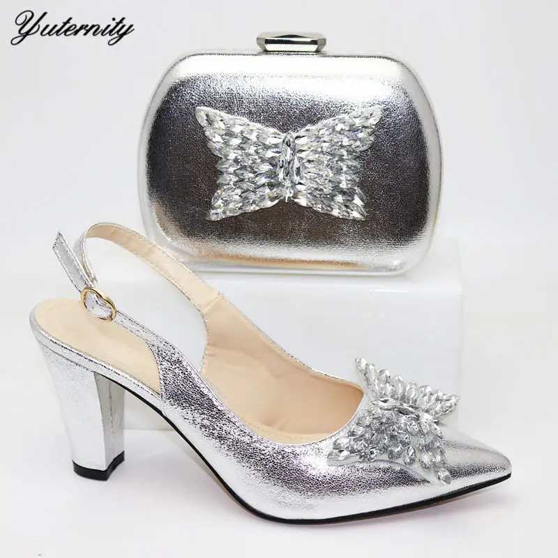 Высокое качество Стразы туфли-лодочки на каблуке (9 см) комплект из обуви и сумки