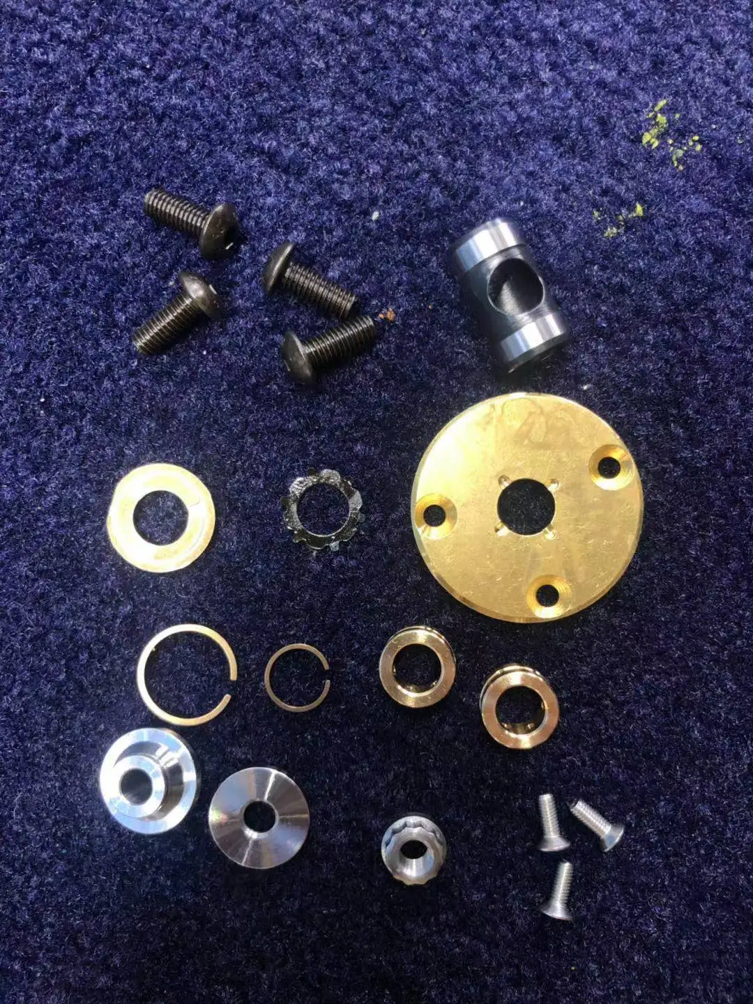 

Комплект для ремонта Suotepower Turbo, замена ISUZU D-MAX 3,0 л