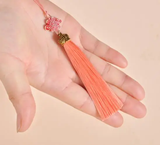 Подвеска для обычного стиля с кисточками |