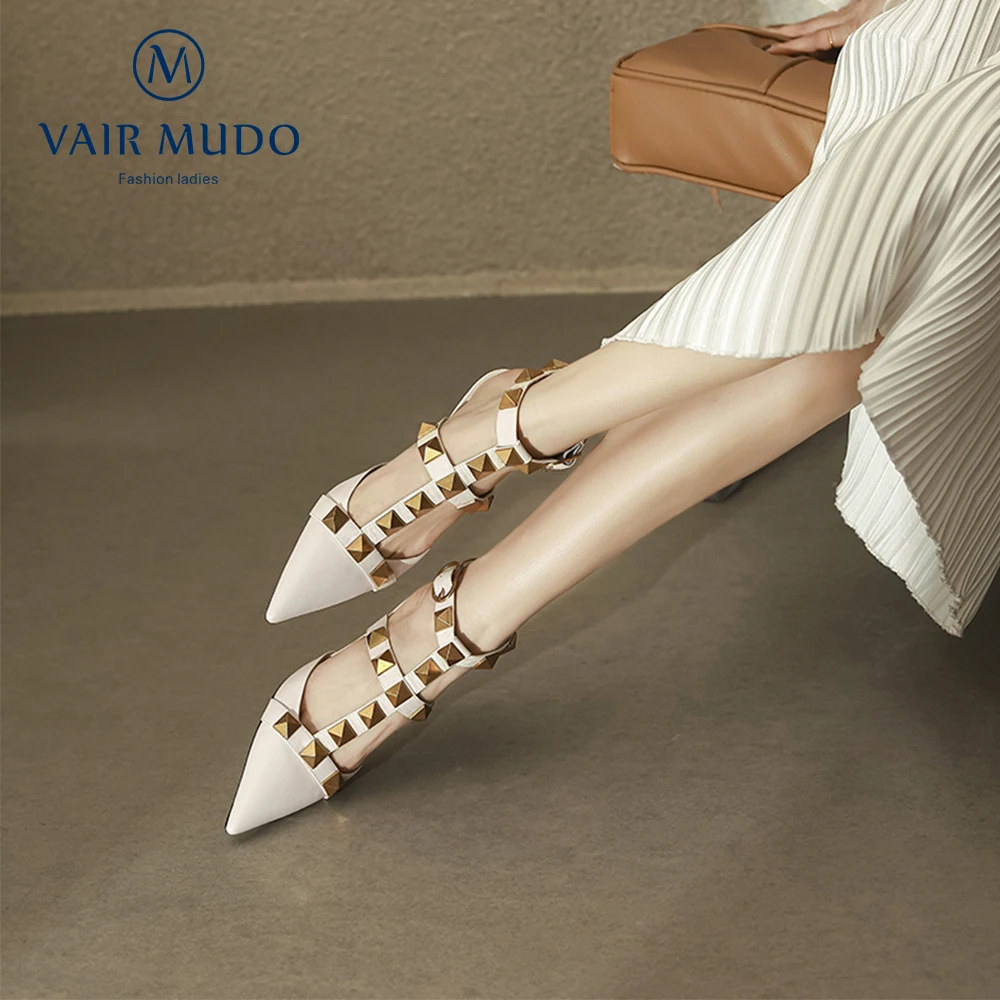 

2021 New Spring Autumn Fashion Sexy Thin Heels Pointed Toe Rivet Buckle Strap Genuine Leather White Black Brown Women Shoe D109L
