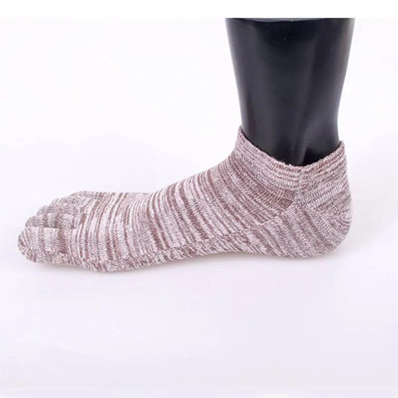 Мужские носки дышащие хлопковые с пальцами для мальчиков однотонные модные