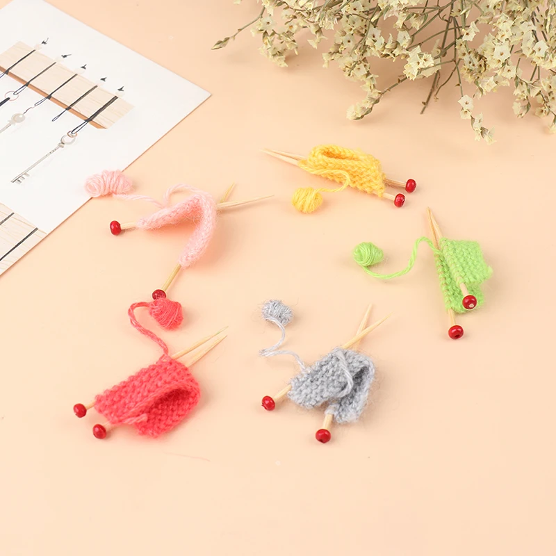 Mini su&eacute;ter de punto Multicolor hecho a mano, accesorios para casa de mu&ntilde;ecas, juguete para ni&ntilde;os-4