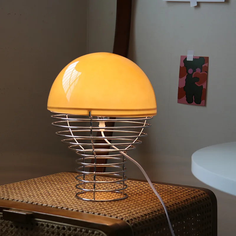 Стеклянная настольная лампа E14 в стиле ретро декоративное прикроватное