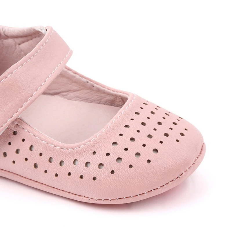 

Cute girls baby soft rubber bottom non-slip princess shoes hollow baby gold shoes toddler shoes 1