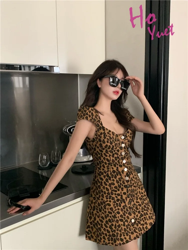 

HoYuet Y2K Animal Prints Bodycon Dress Sexy Party Dresses Gothic Women Chiffon Empire Mini Dress Streetwear Square Collar Dress