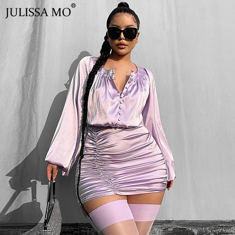 Женское атласное мини платье JULISSA MO на пуговицах с рюшами и рукавами фонариками
