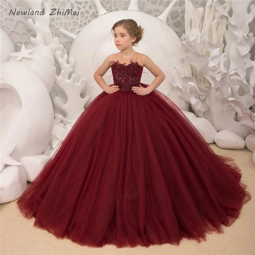 Женское платье с аппликацией и круглым вырезом бордовое цветочным принтом