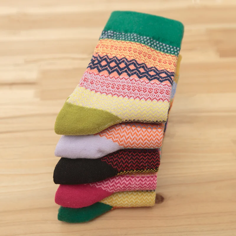 

Winter New Fashion Women's Harajuku Retro Warm Striped High Quality Casual Cotton Socks 5 Pair