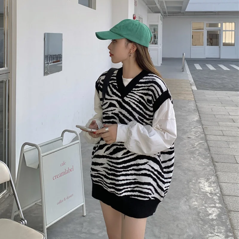 

Women Waistcoat Sweater Vest Fashion Zebra Pattern Knitted Sweaters Pullover V Neck Autumn Winter Warm Tops Loose Woman Clothes