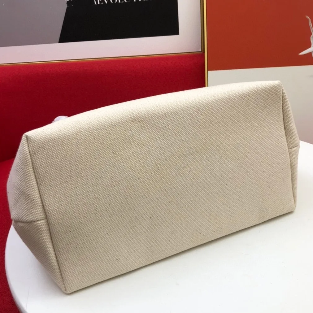 

2021 New Designer Level Printed Canvas Bag and Calfskin Shoulder Bag for High Volume Travel