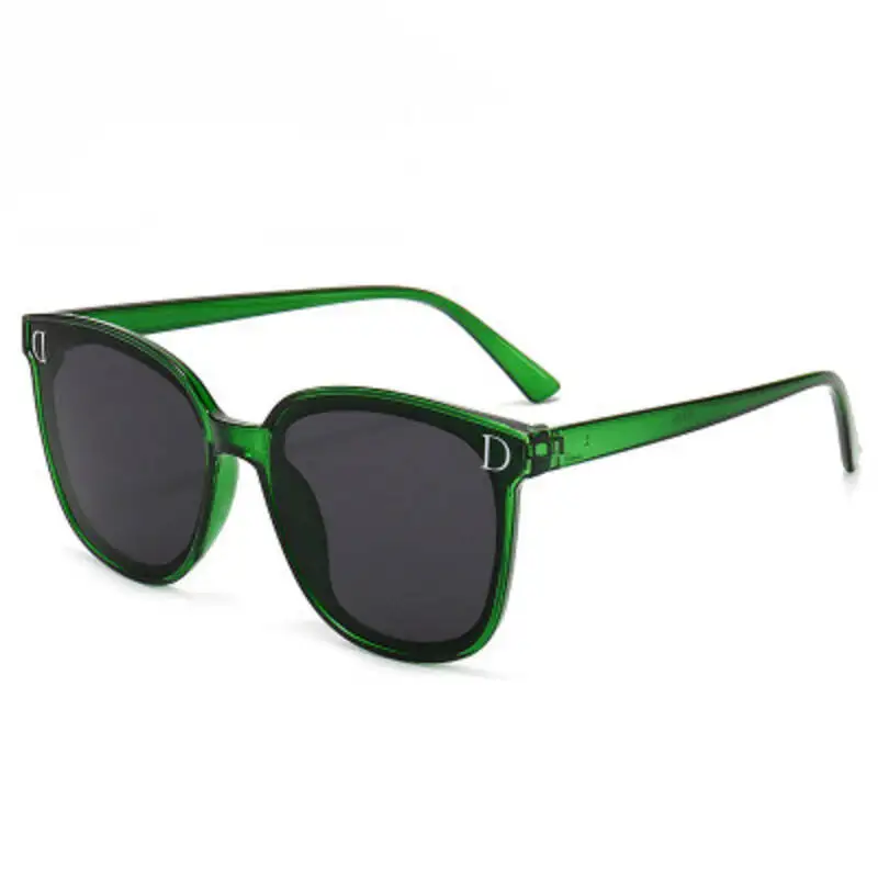 

Trendy D Letters Square Sunglasses Women Luxury Brand Designer Fashion Transparent Sun Glasses Ladies Outdoor Beach Shades Men
