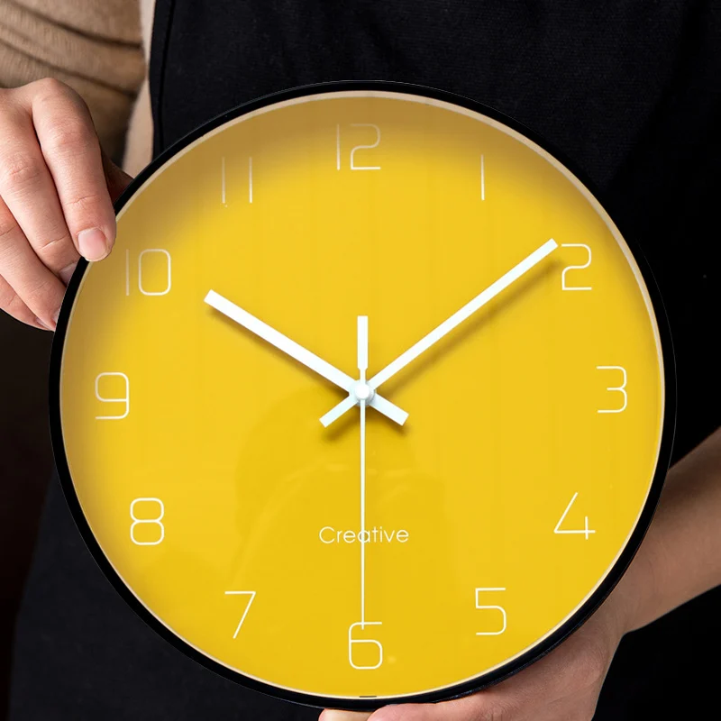 Простые современные настенные часы желтые кварцевые для гостиной простые
