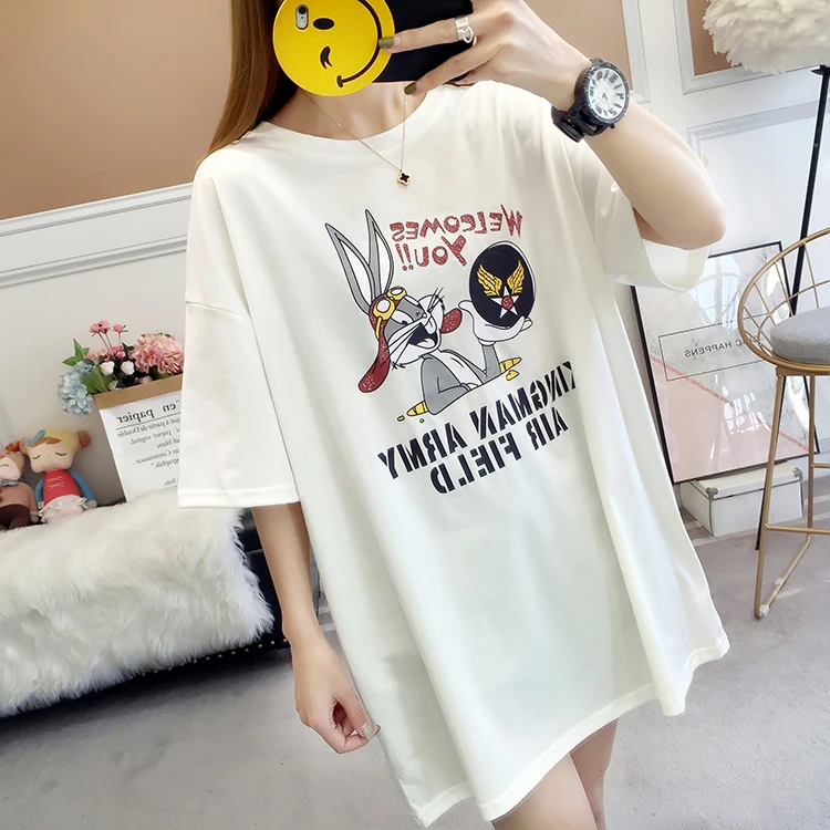 Женская свободная футболка средней длины с коротким рукавом и мультяшным