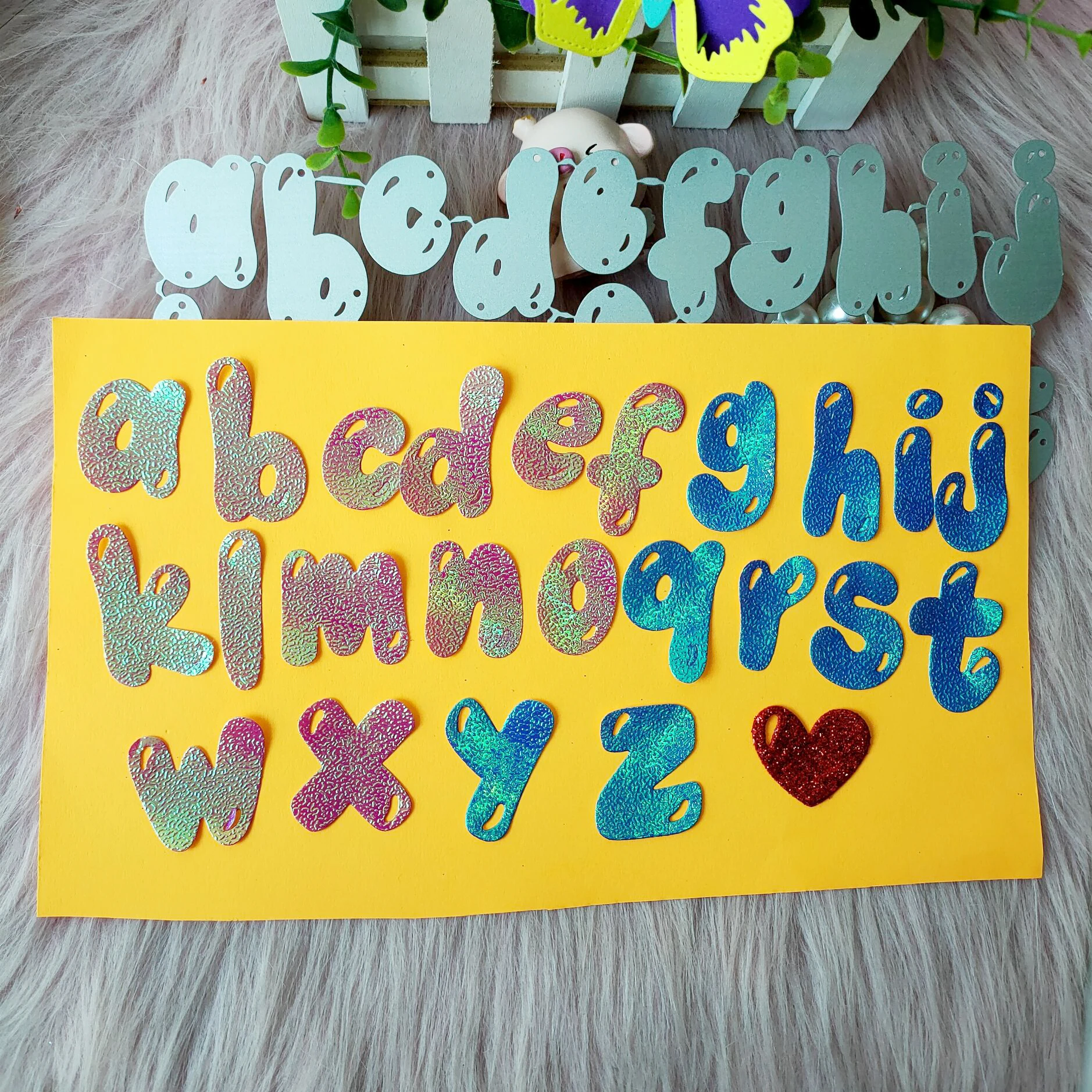 

Новая маленькая печать, металлическая высекальная форма с 26 буквами, рельефное украшение для фотоальбома «сделай сам»