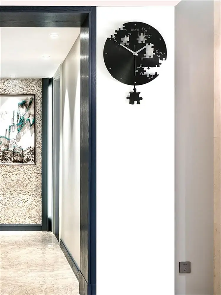 

Circilar Creative Wall Clock Metal Art Wall Watch Modern Design Living Room Bedroom Mute Clock Wall Home Decor Digital Clocks