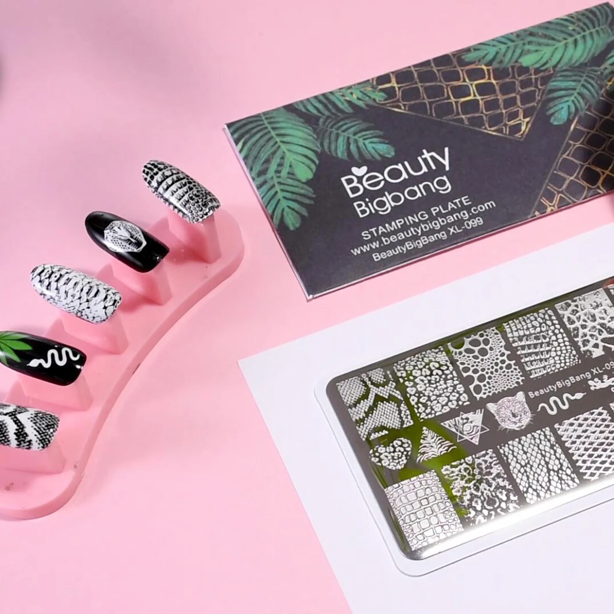 Шаблон для штамповки ногтей BeautyBigBang змеиная кожа боа цветочный принт изображение